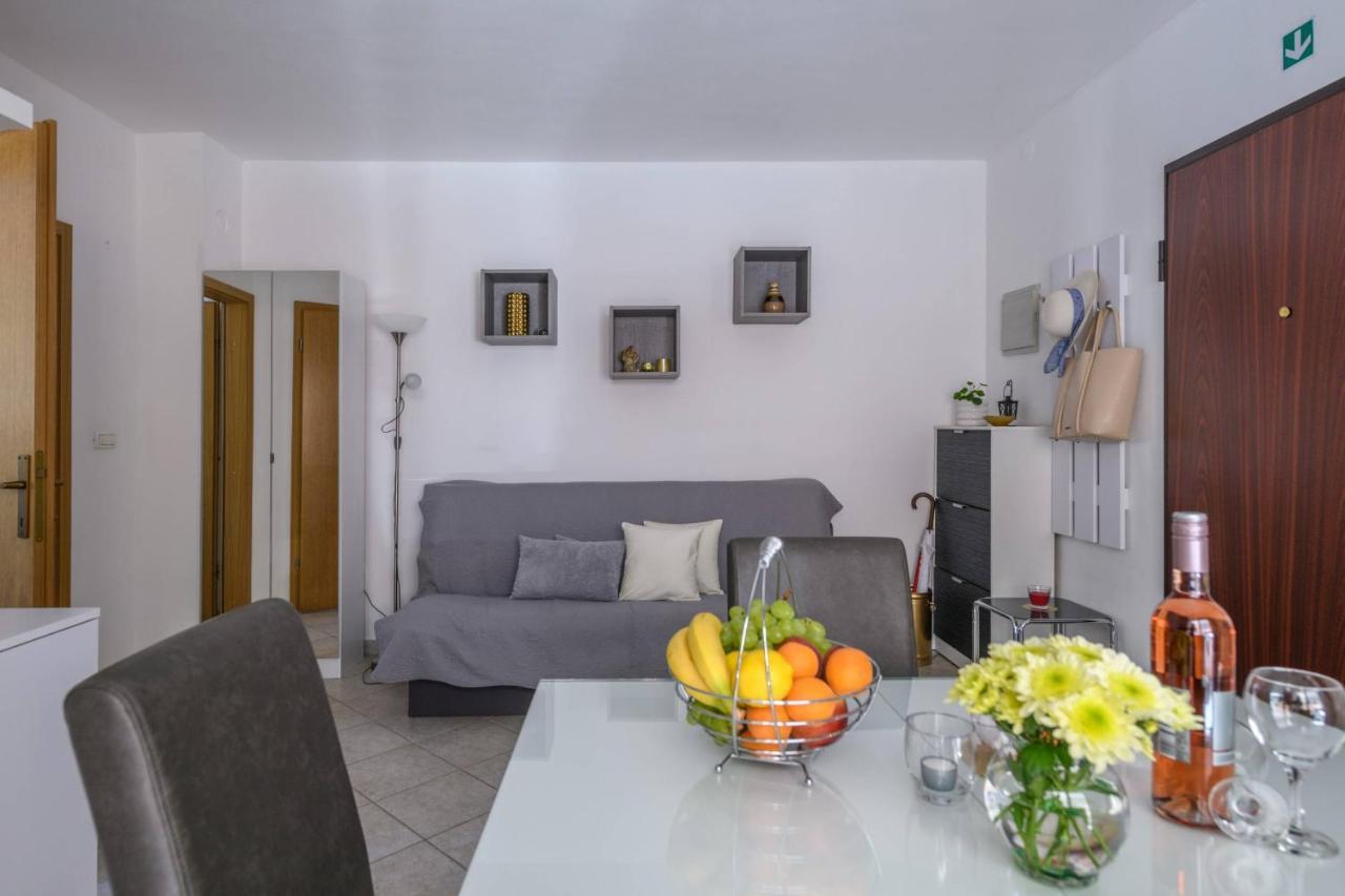 Apartment Sea Premantura Exteriör bild