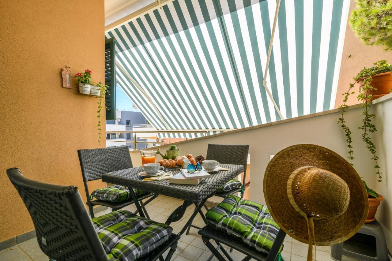 Apartment Sea Premantura Exteriör bild