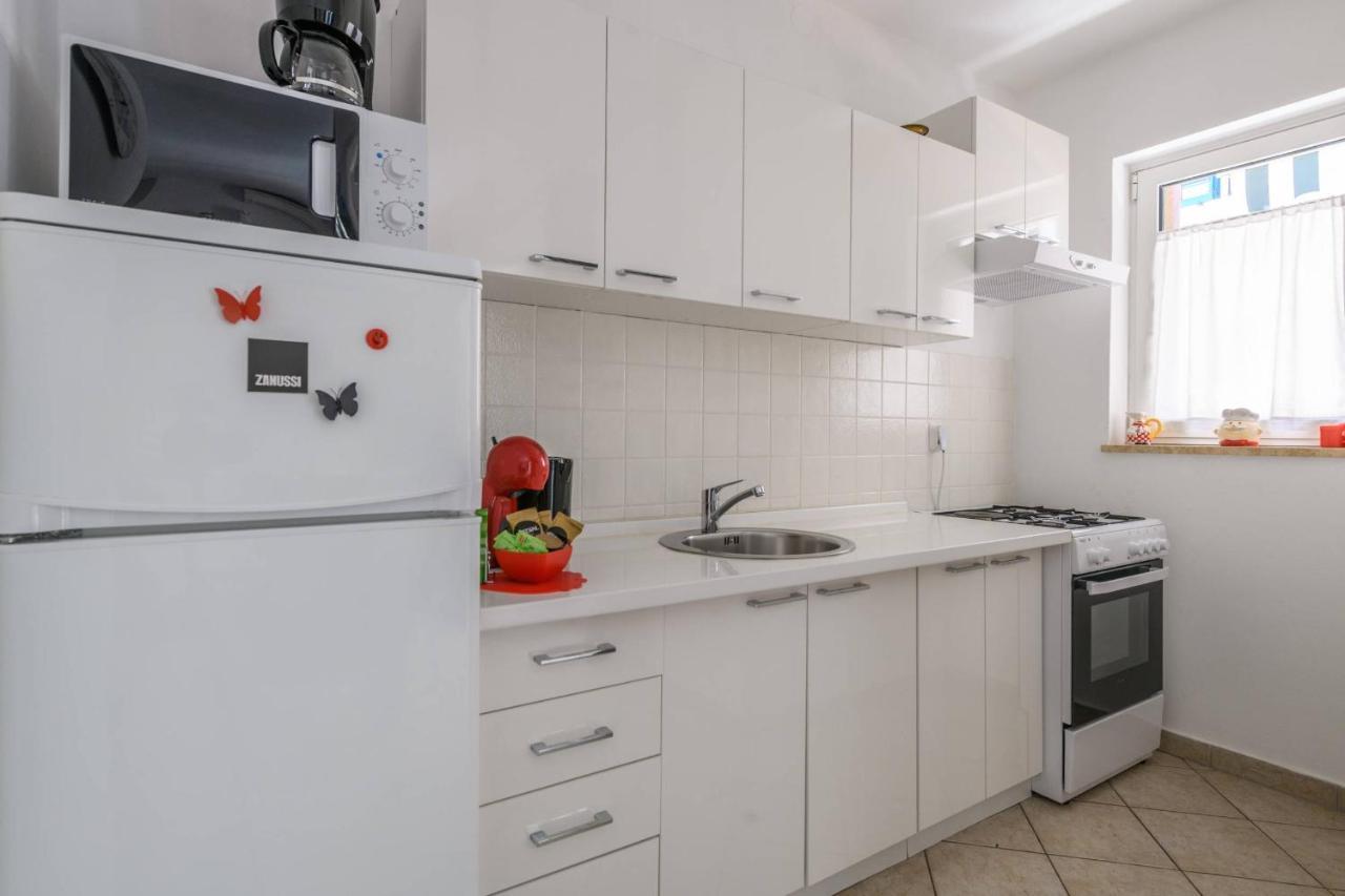 Apartment Sea Premantura Exteriör bild
